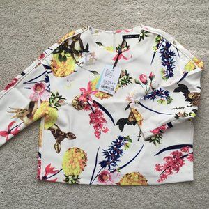 NWT Flower top 3/4 sleeve XS